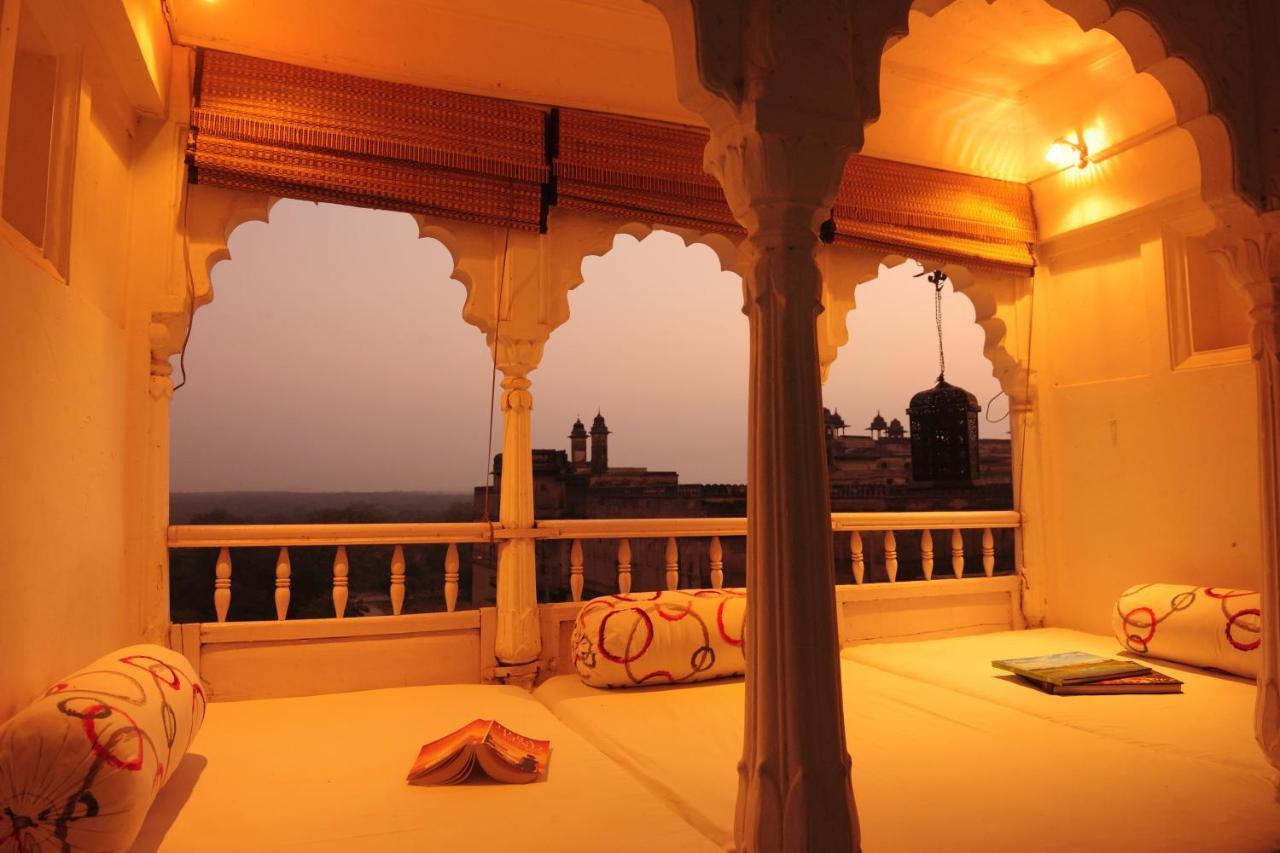 Mpt Sheesh Mahal, Orchha Hotel Kültér fotó